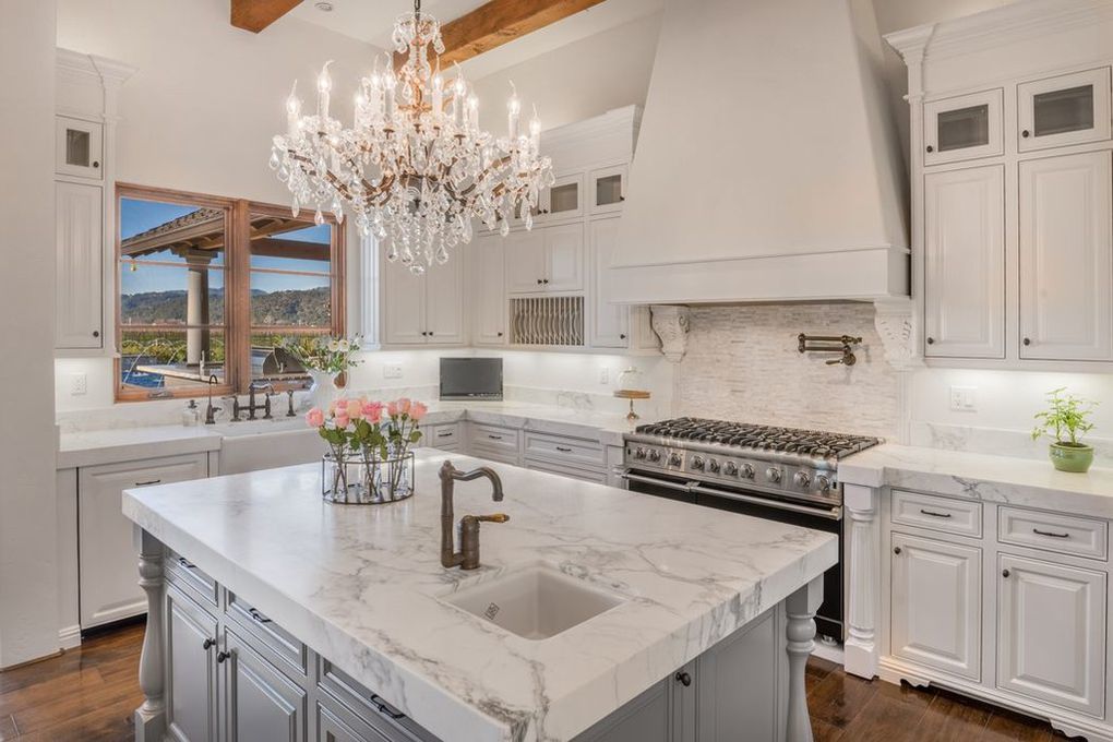 550 Zinfandel Lane in St. Helena